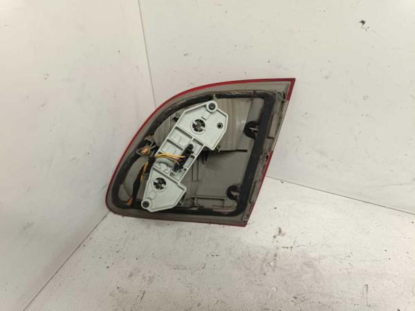 FEU ARRIERE GAUCHE MERCEDES S211 BREAK AVANTGARDE 2002-2006 (W211) - Vue 2